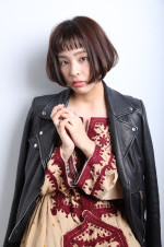 hair stylist  井手上都子